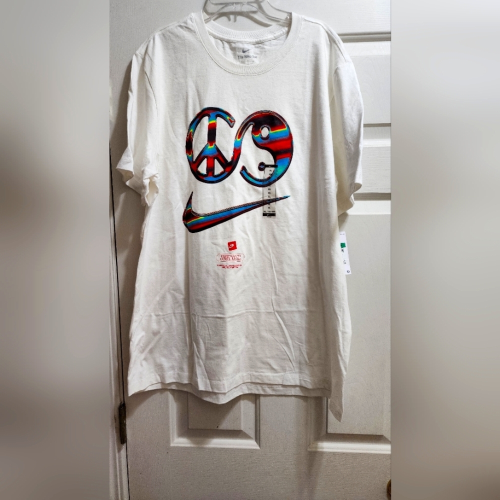 Nike t-shirt